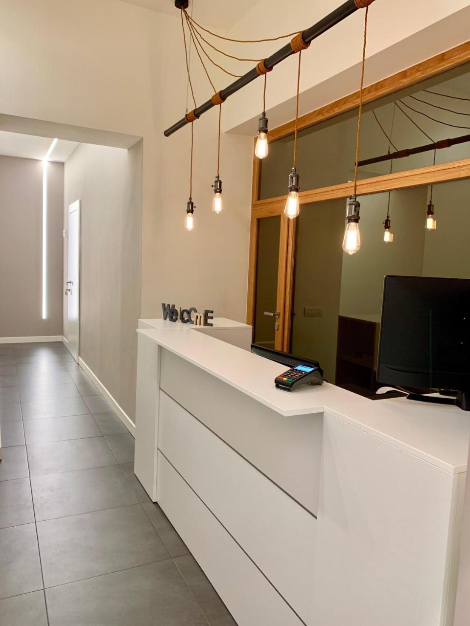 Napoli Squares Suites Екстериор снимка