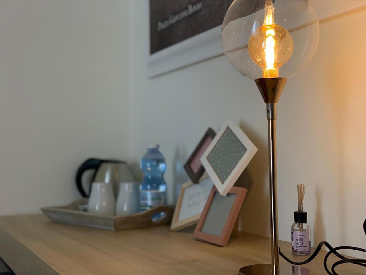 Napoli Squares Suites Екстериор снимка