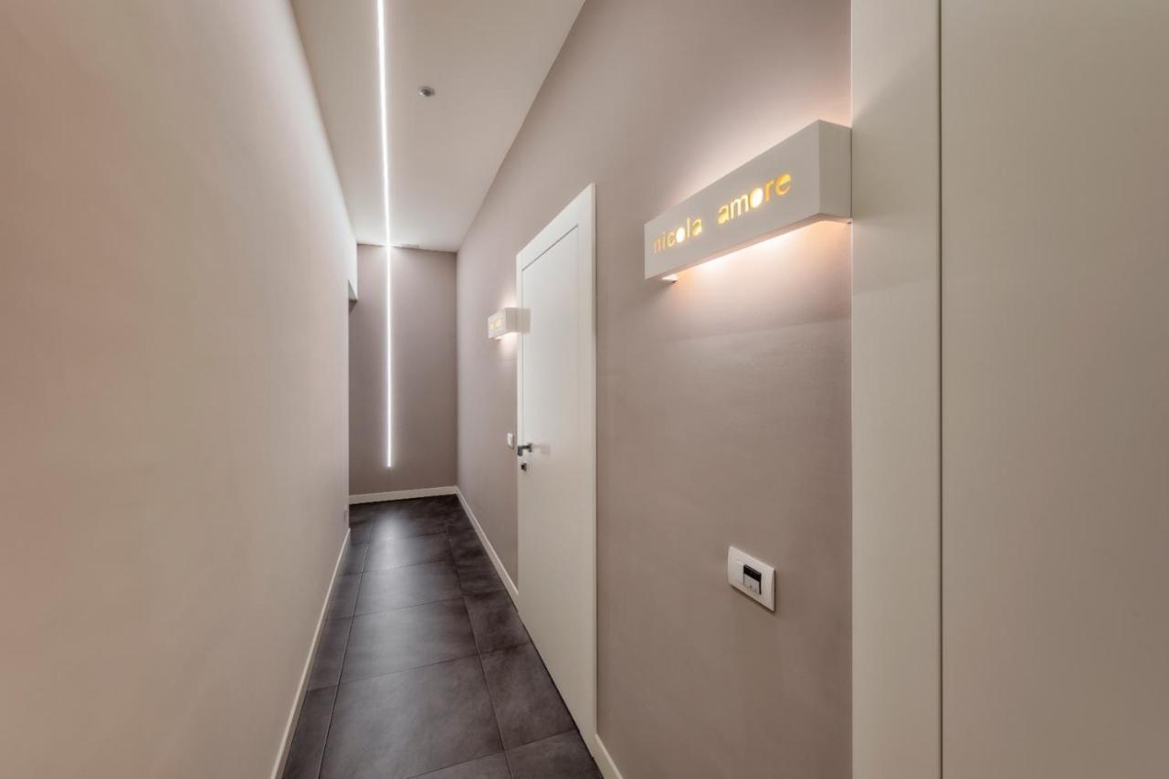 Napoli Squares Suites Екстериор снимка