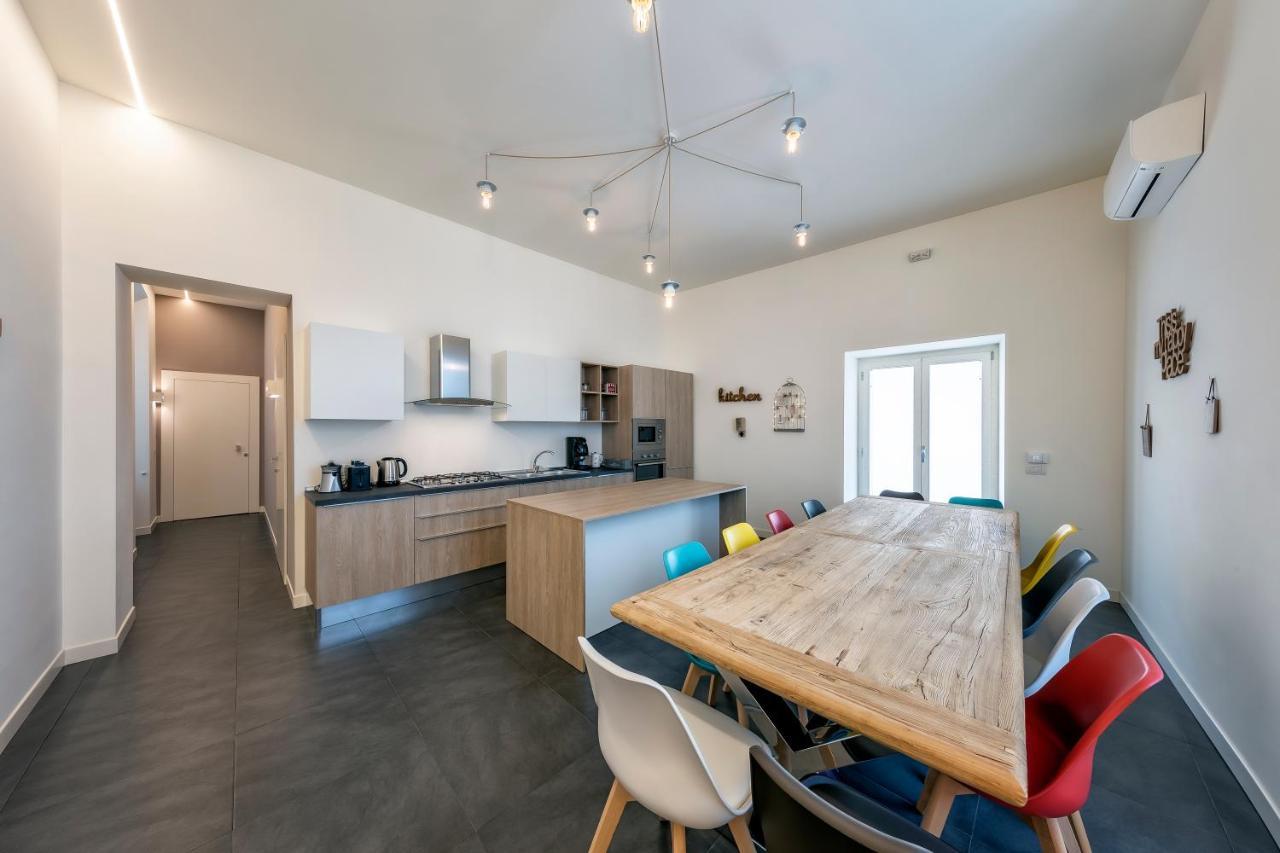 Napoli Squares Suites Екстериор снимка