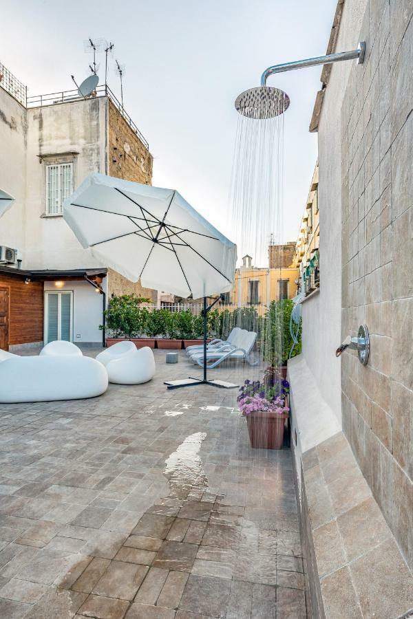 Napoli Squares Suites Екстериор снимка